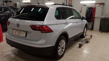 Volkswagen Tiguan 2019 года, 169 957 км - вид 2