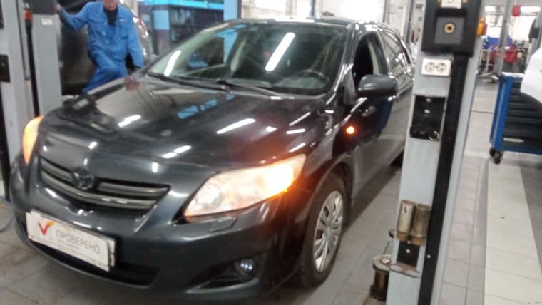 Toyota Corolla 2007 года, 302 074 км - вид 2