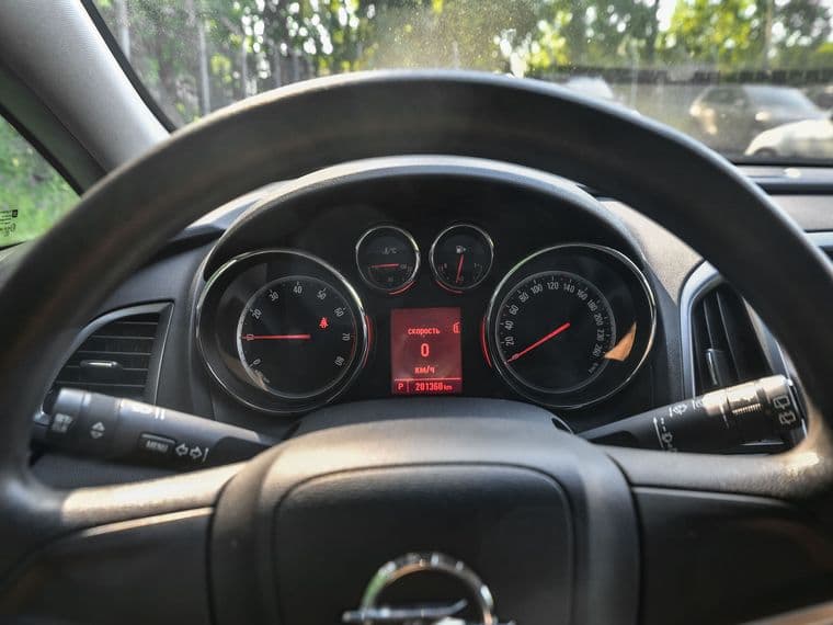 Opel Astra, 2013 - вид 4