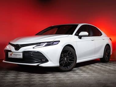 Toyota Camry 2020 года, 49 984 км - вид 1