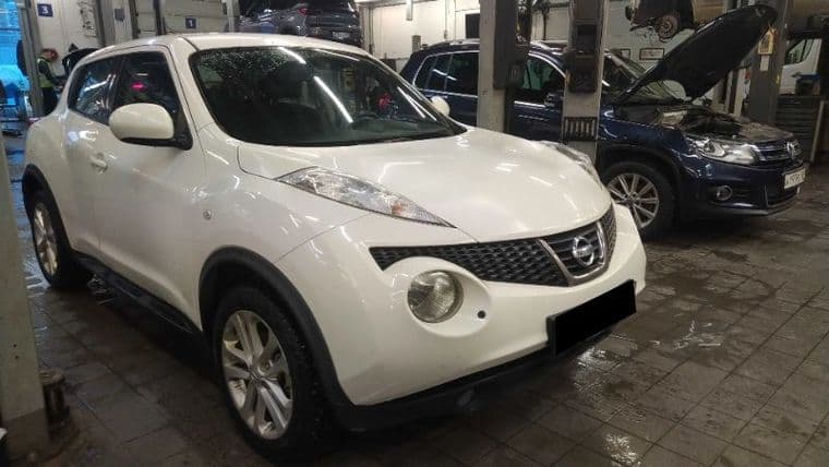Nissan Juke 2014 года, 158 629 км - вид 2
