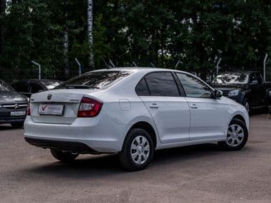 Skoda Rapid 2018 года, 250 200 км - вид 2