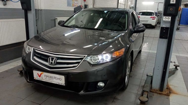 Honda Accord 2008 года, 269 615 км - вид 1