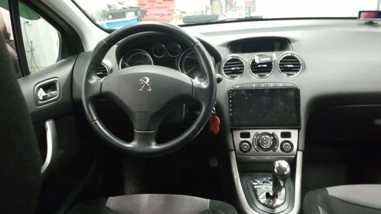 Peugeot 308, 2012 - вид 4