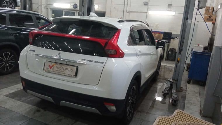 Mitsubishi Eclipse Cross, 2018 - вид 2