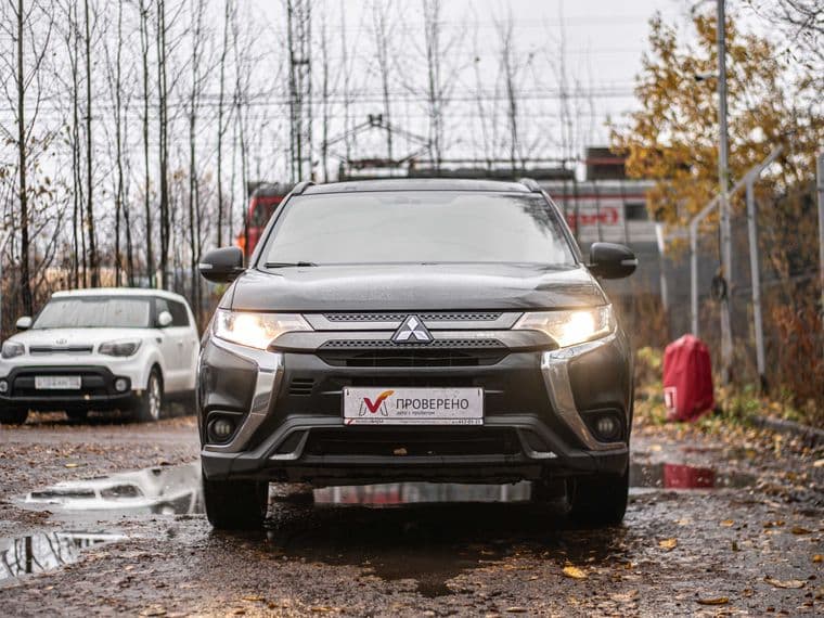 Mitsubishi Outlander, 2021 - вид 2
