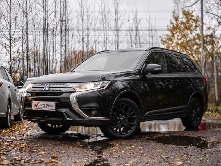 Mitsubishi Outlander, 2021