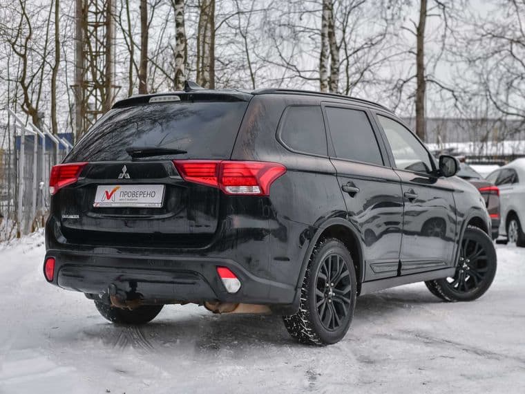 Mitsubishi Outlander 2021 года, 185 985 км - вид 2