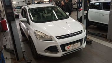 Ford Kuga 2014 года, 227 473 км | VIN 23301 - вид 2