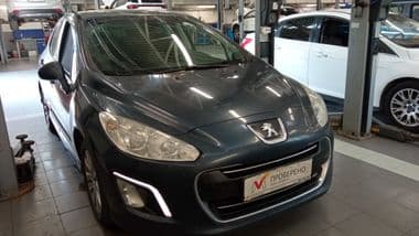 Peugeot 308 2011 года, 246 948 км - вид 2