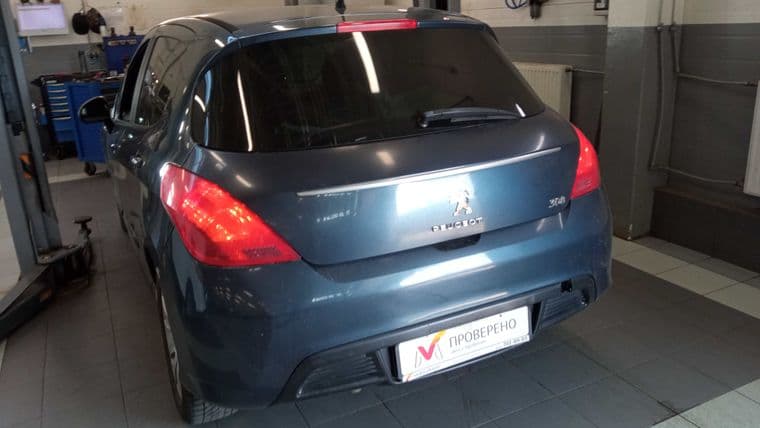Peugeot 308, 2011 - вид 3