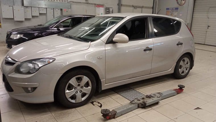Hyundai i30 2010 года, 146 480 км - вид 1