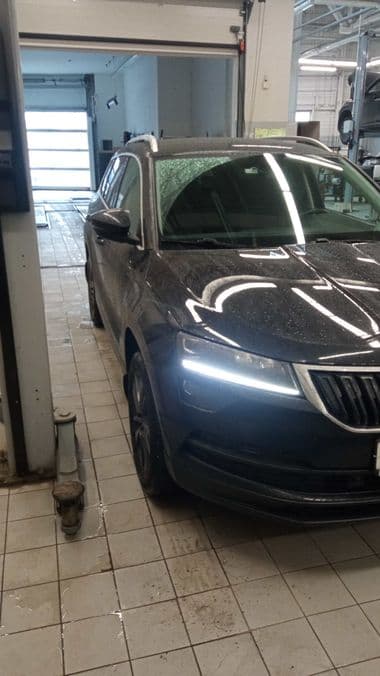 Skoda Karoq 2021 года, 143 400 км - вид 2