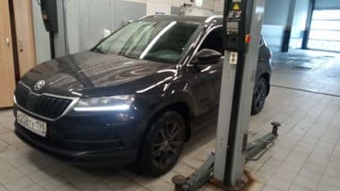 Skoda Karoq 2021 года, 143 400 км - вид 1