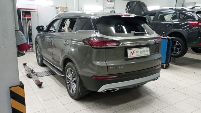 Geely Atlas Pro, 2022 - вид 3