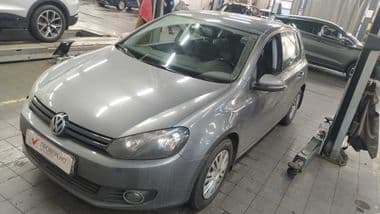 Volkswagen Golf 2011 года, 157 986 км - вид 1