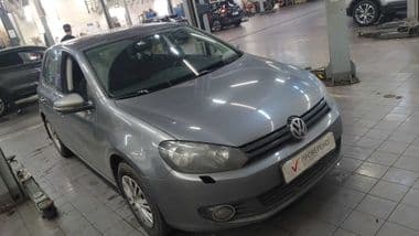 Volkswagen Golf 2011 года, 157 986 км - вид 2