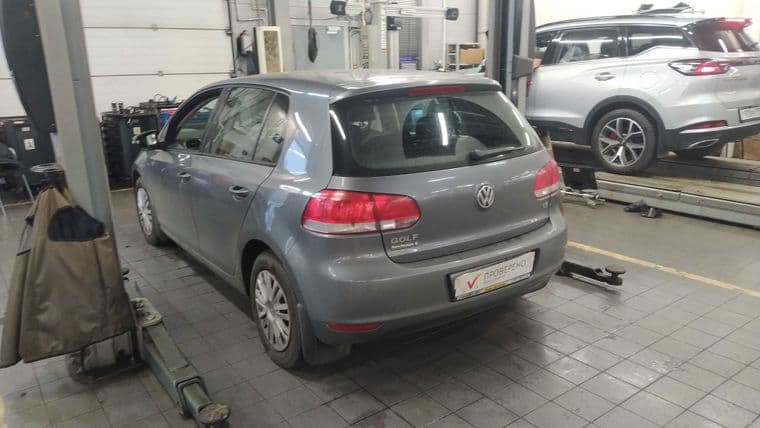 Volkswagen Golf, 2011 - вид 3