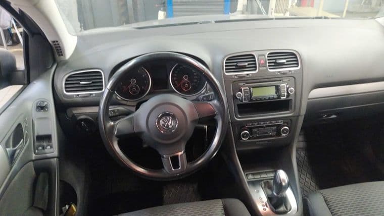 Volkswagen Golf, 2011 - вид 4