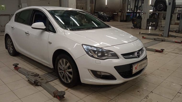 Opel Astra, 2014 - вид 1