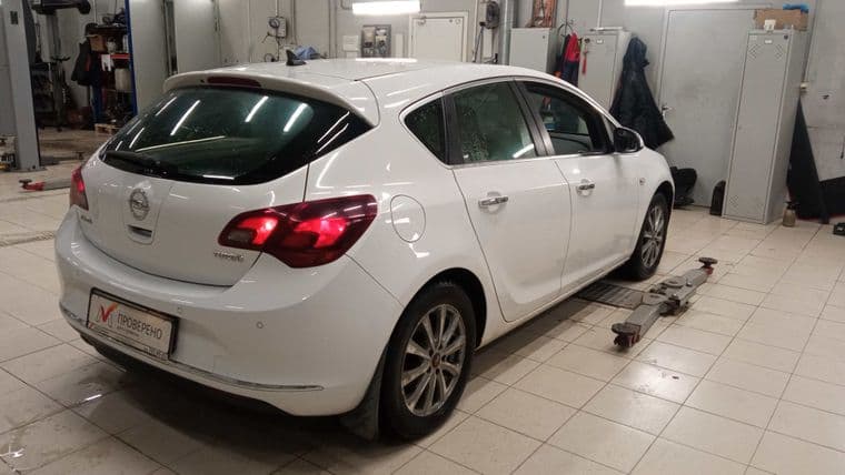 Opel Astra, 2014 - вид 2