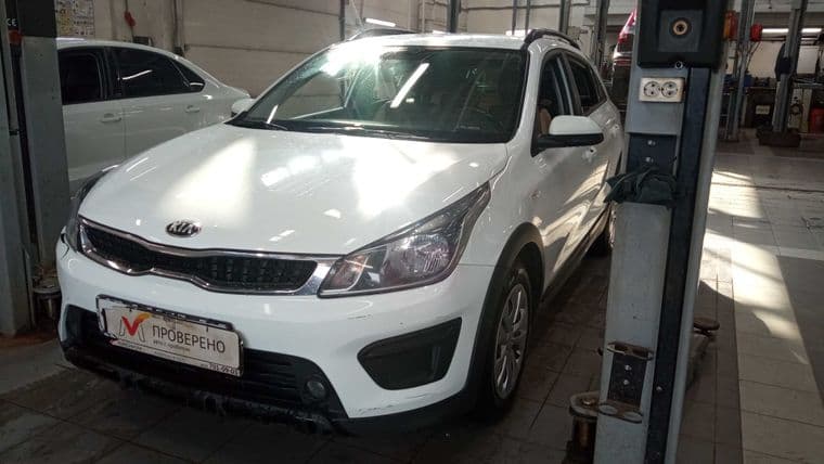 KIA Rio X-Line 2018 года, 161 163 км - вид 1