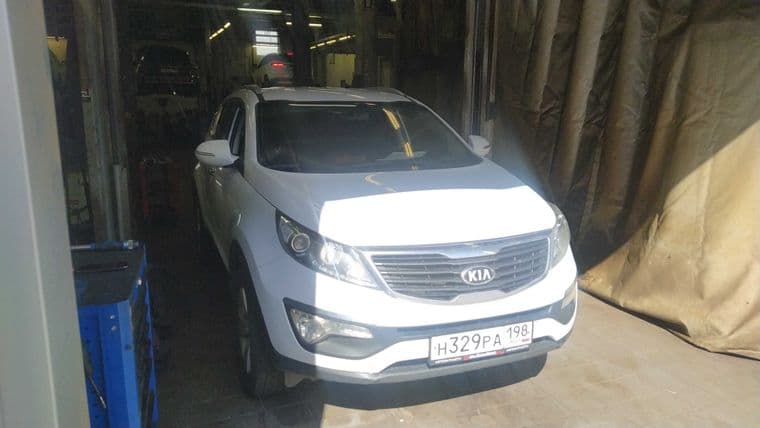 KIA Sportage 2013 года, 205 743 км - вид 2