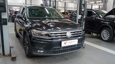 Volkswagen Tiguan 2019 года, 241 062 км | VIN 23564 - вид 2