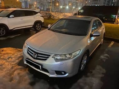 Honda Accord 2011 года, 172 361 км - вид 1