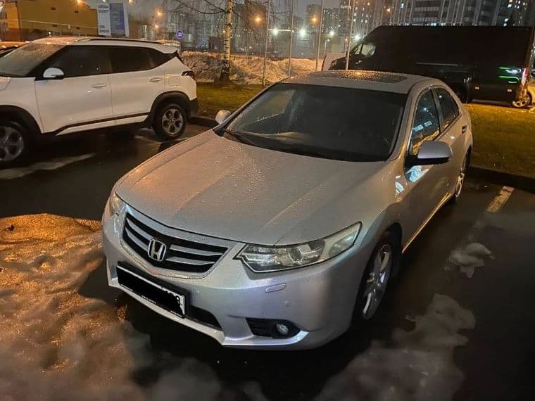 Honda Accord 2011 года, 172 361 км - вид 1