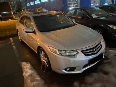 Honda Accord 2011 года, 172 361 км - вид 2