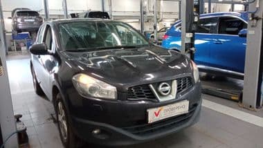 Nissan Qashqai 2013 года, 156 000 км - вид 2
