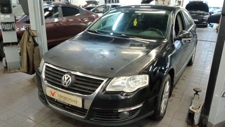 Volkswagen Passat 2010 года, 269 095 км - вид 1