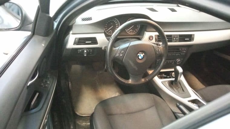 BMW 3 Серия, 2009 - вид 4