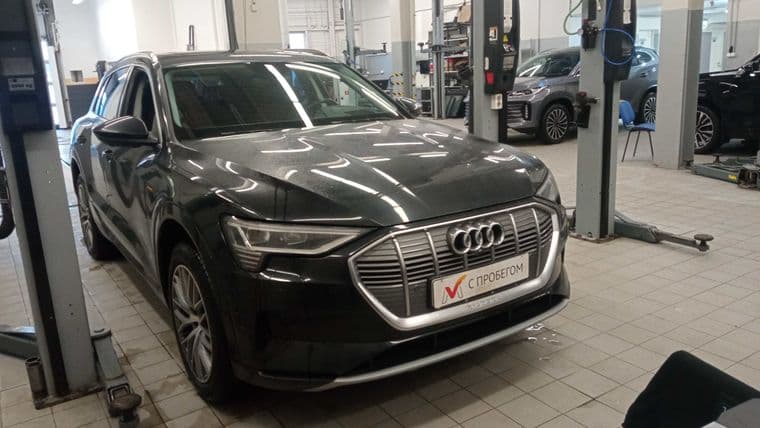Audi e-tron, 2020 - вид 1