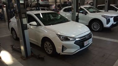 Hyundai Elantra 2019 года, 264 985 км | VIN 03013 - вид 2