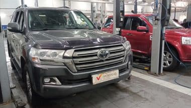 Toyota Land Cruiser 2016 года, 214 209 км - вид 2