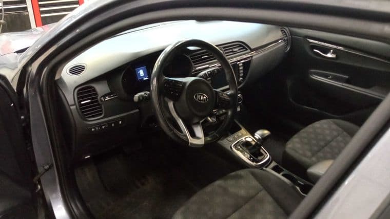 KIA Rio X-line, 2019 - вид 4