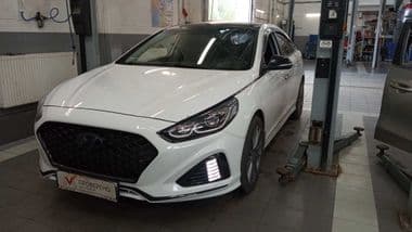 Hyundai Sonata 2017 года, 190 000 км - вид 1