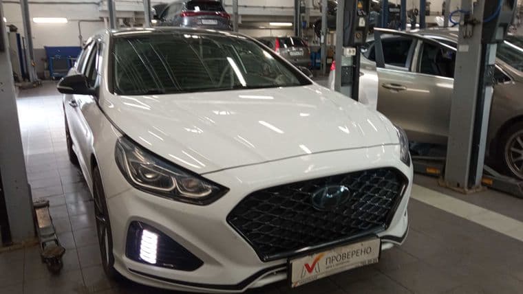 Hyundai Sonata 2017 года, 190 000 км - вид 2
