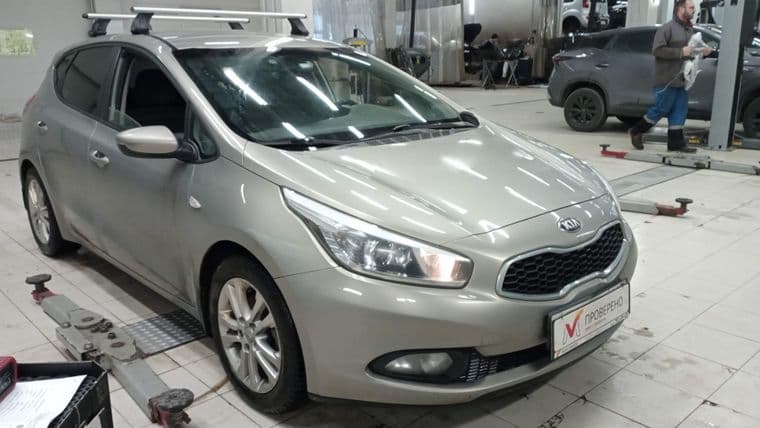 KIA Ceed, 2013 - вид 1