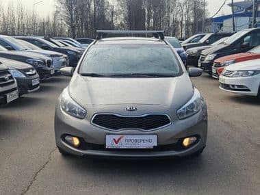 KIA Ceed 2013 года, 190 838 км - вид 2