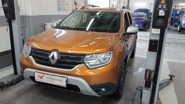 Renault Duster 2021 года, 92 178 км - вид 1