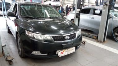 KIA Cerato 2012 года, 204 897 км - вид 2
