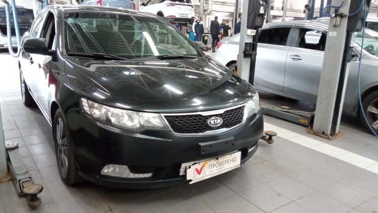 KIA Cerato 2012 года, 204 897 км - вид 2