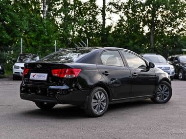 KIA Cerato 2012 года, 204 897 км - вид 2