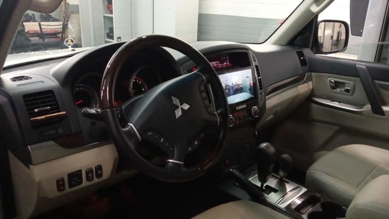 Mitsubishi Pajero, 2019 - вид 4
