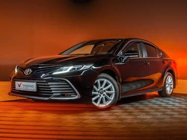 Toyota Camry 2022 года, 123 600 км - вид 1