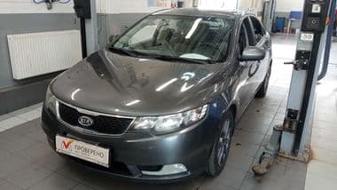 KIA Cerato 2012 года, 179 645 км - вид 1