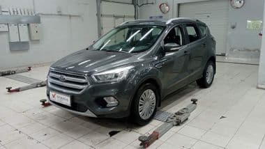 Ford Kuga 2018 года, 104 300 км - вид 1